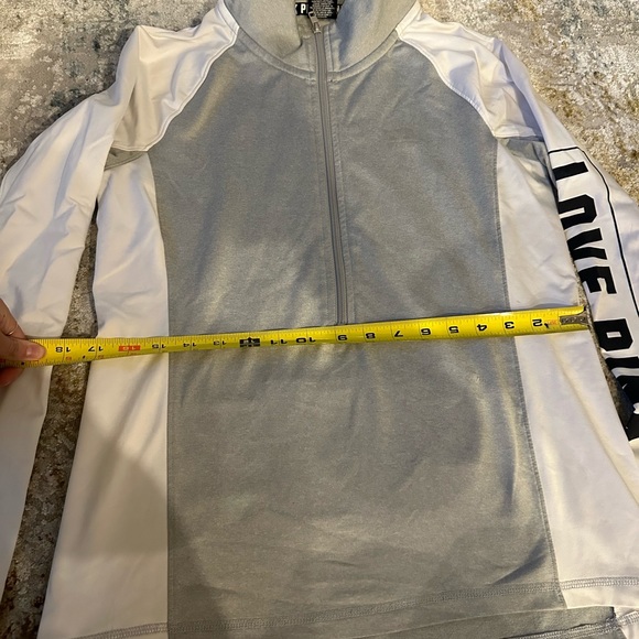 Pink sweater - Picture 7 of 7